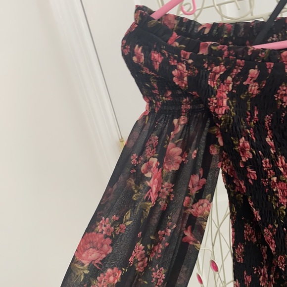 Forever 21 Off-The-Shoulder Floral Print Dress - Picture 6 of 10